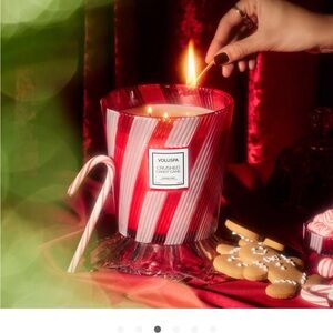 LARGE 3-WICK VOLUSPA candy cane candle
